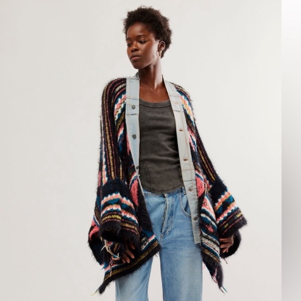 Free People Running Wild Poncho Black Lightning Combo Size M/L